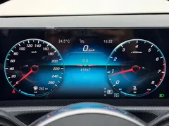 2021 Mercedes-Benz A-Class A 200 L, белый — фото 3