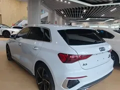 2023 Audi A3 Sportback 35 TFSI Fashion Sport, белый — фото 5