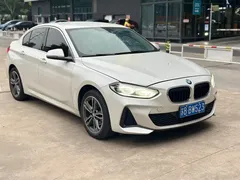 2021 BMW 1 Series 1 120i M Sport, белый — фото 3
