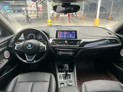 2021 BMW 1 Series 1 120i M Sport, белый — фото 9