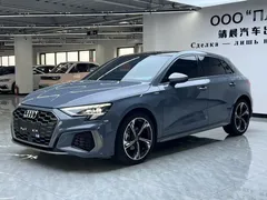 2022 Audi A3 Sportback 35 TFSI RS Package — фото 2