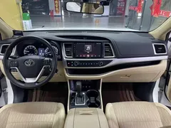 2021 Toyota Highlander 2.0T 4WD Elite 7-seat, белый — фото 8