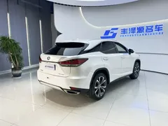 2020 Lexus RX 300 4WD, белый — фото 3
