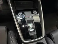 2022 Audi A3 Sportback 35 TFSI, белый — фото 9
