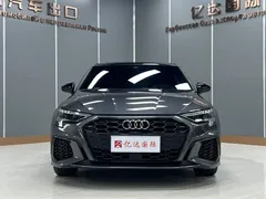 2022 Audi A3 Sportback 35 TFSI — фото 2