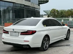 2023 BMW 5 Series 5 530Li, белый — фото 9