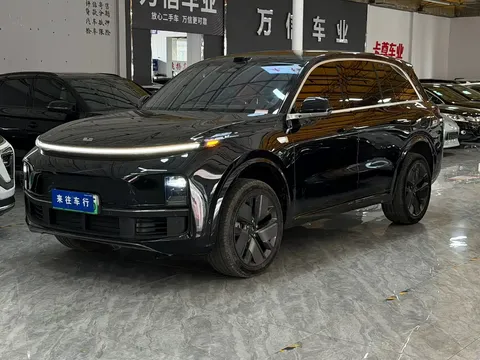 2025 Li Auto L8