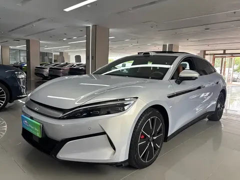 2025 BYD Han L 200KM