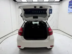 2022 Toyota Yaris L Zhixuan 1.5L CVT Leading Plus, белый — фото 9