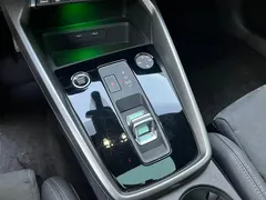 2022 Audi A3L Limousine 35 TFSI Luxury Sport, зелёный — фото 11