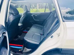 2022 Toyota Wildlander 2.0L CVT 2WD Luxury Plus, белый — фото 10