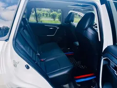 2022 Toyota Wildlander 2.0L CVT 2WD Luxury Plus, белый — фото 11