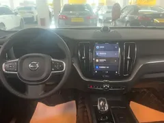 2022 Volvo XC60 4WD Zhiyi Luxury, белый — фото 12