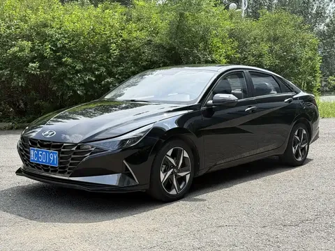 2022 Hyundai Elantra 1.5L CVT LUX Premium