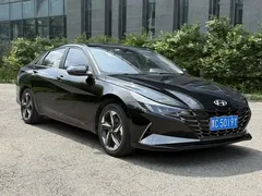 2022 Hyundai Elantra 1.5L CVT LUX Premium, чёрный — фото 3
