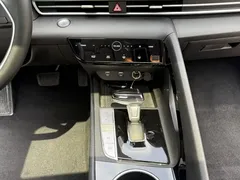 2022 Hyundai Elantra 1.5L CVT LUX Premium, чёрный — фото 8