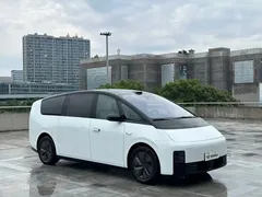 2025 Li Auto MEGA Home, белый — фото 3