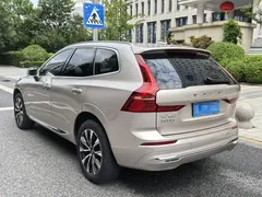 2023 Volvo XC60 4WD Zhiyi Luxury — фото 2
