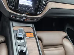 2023 Volvo XC60 4WD Zhiyi Luxury — фото 26