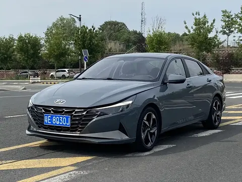 2021 Hyundai Elantra 1.5L CVT LUX Premium