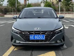 2021 Hyundai Elantra 1.5L CVT LUX Premium — фото 3