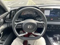 2021 Hyundai Elantra 1.5L CVT LUX Premium — фото 7