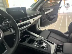2021 Audi A4L 40 TFSI, белый — фото 14