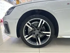 2021 Audi A4L 40 TFSI, белый — фото 19