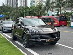 2023 Porsche Cayenne E-Hybrid 2.0T PHEV — фото 3