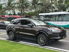 2023 Porsche Cayenne E-Hybrid 2.0T PHEV — фото 5