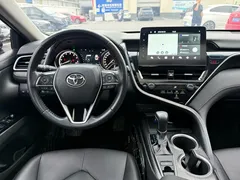 2021 Toyota Camry 2.0G Luxury, чёрный — фото 10