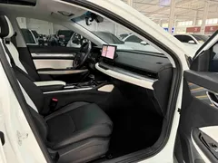 2022 Geely Emgrand L 1.4T CVT, белый — фото 17