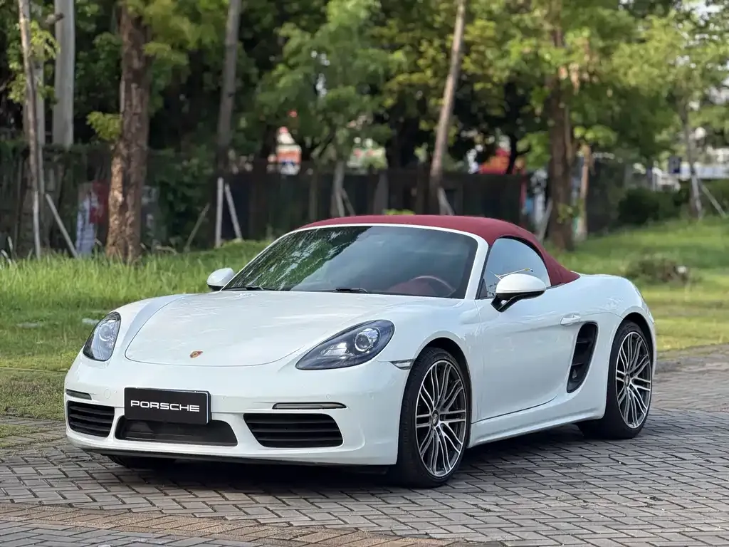 2020 Porsche 718 Boxster 2.0T