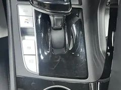 2022 Hyundai Elantra 1.5L CVT LUX Premium, белый — фото 23