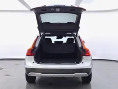 2021 Volvo V90 Cross Country B5 AWD Zhiyuan, белый — фото 13