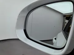 2021 Volvo V90 Cross Country B5 AWD Zhiyuan, белый — фото 19