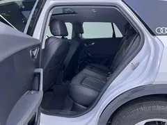 2022 Audi Q2L 35 TFSI, белый — фото 12