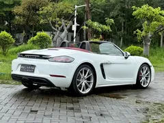 2020 Porsche 718 Boxster 2.0T, белый — фото 18