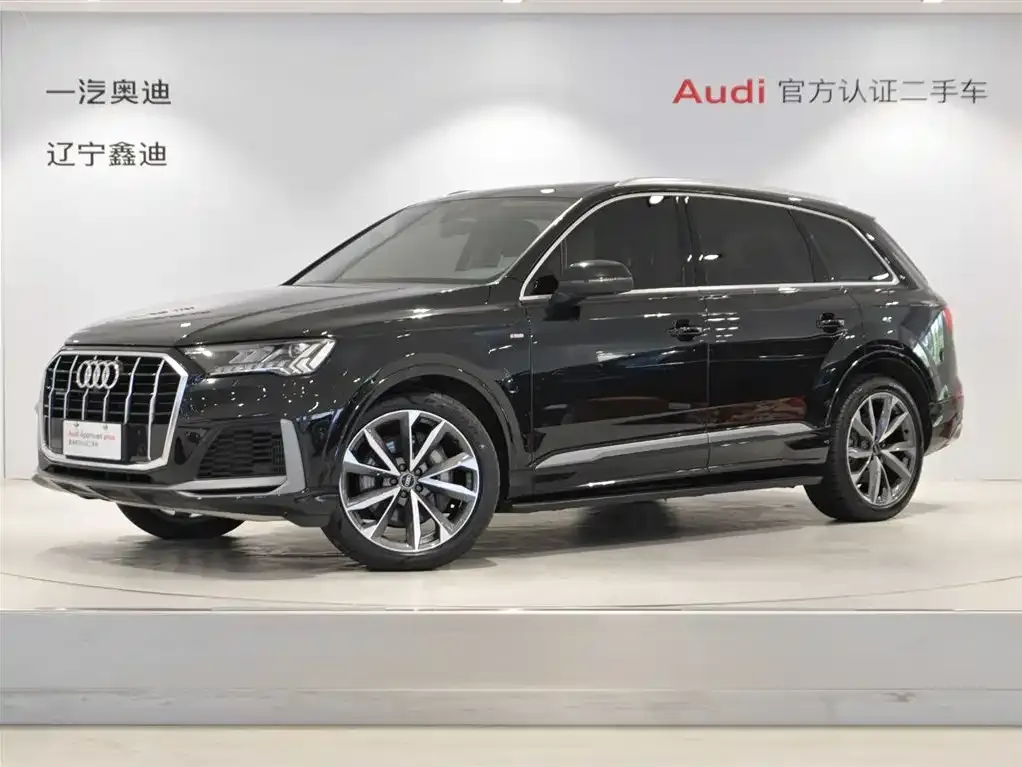 2022 Audi Q7 55 TFSI quattro S line