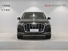 2022 Audi Q7 55 TFSI quattro S line, чёрный — фото 2