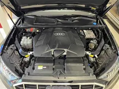2022 Audi Q7 55 TFSI quattro S line, чёрный — фото 9