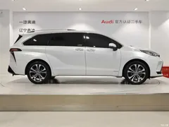2023 Toyota Granvia 2.5L Hybrid Premium PLUS — фото 3