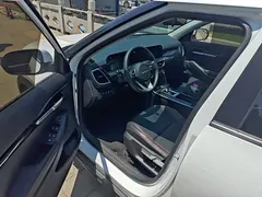 2023 Kia Seltos 1.5L CVT Luxury, белый — фото 14