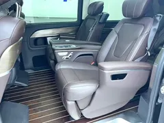 2022 Mercedes-Benz V-Class V 260 L Long Wheelbase Luxury, чёрный — фото 6
