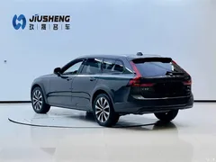 2021 Volvo V90 Cross Country B5 AWD Zhiyuan, белый — фото 4
