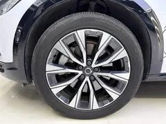 2021 Volvo V90 Cross Country B5 AWD Zhiyuan, белый — фото 18