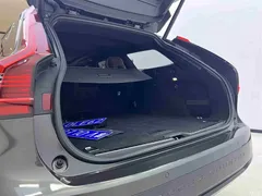 2021 Volvo V90 Cross Country B5 AWD Zhiyuan, белый — фото 41