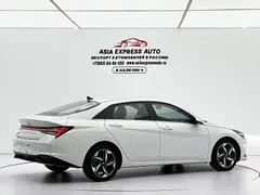 2021 Hyundai Elantra 1.5L CVT LUX Premium, белый — фото 4