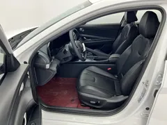 2021 Hyundai Elantra 1.5L CVT LUX Premium, белый — фото 21