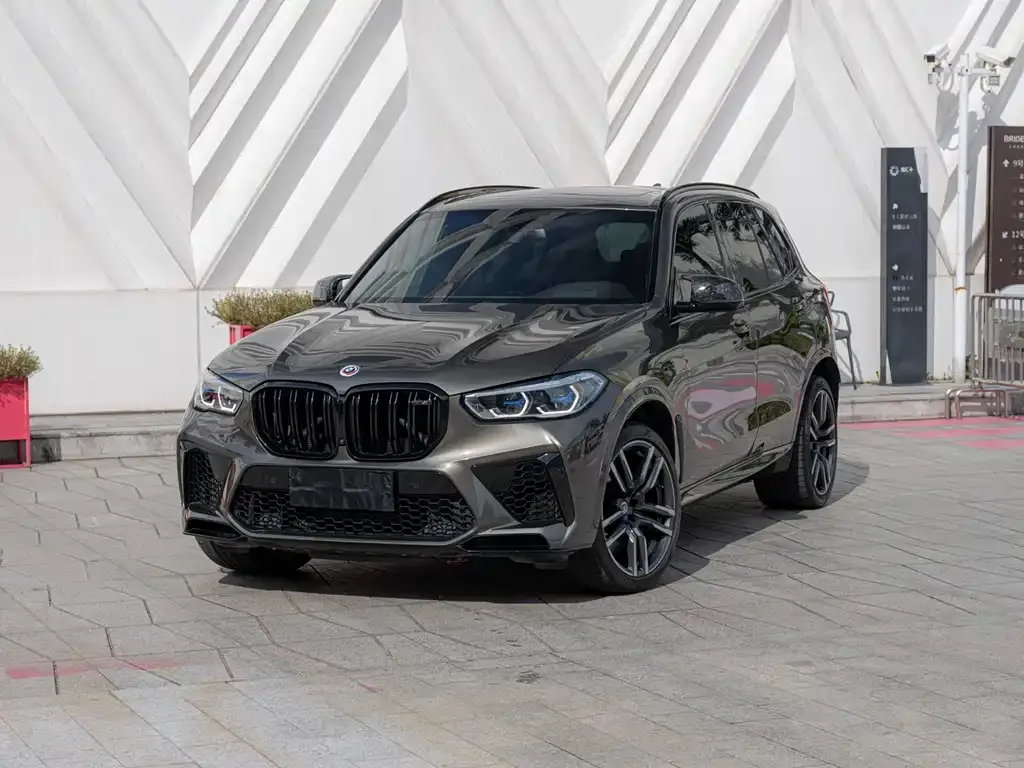 2022 BMW X5 M